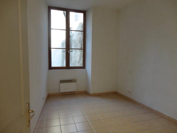 Appartement F3 avec terrasse et cave