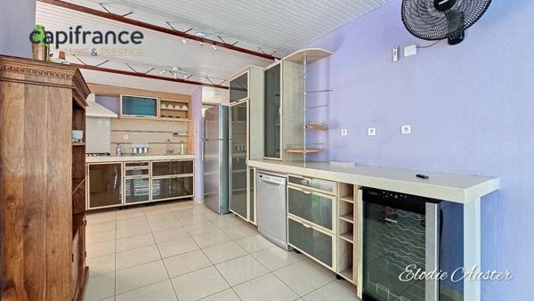 Propriete à vendre 28 pièces PETIT BOURG (971)