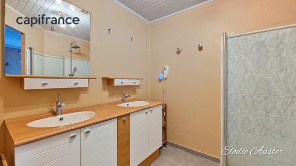 Propriete à vendre 28 pièces PETIT BOURG (971)