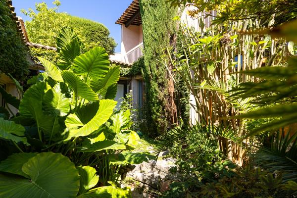 Villa de charme avec patio et piscine au cœur de La Colle-sur-Loup