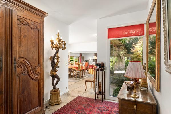 Villa de charme avec patio et piscine au cœur de La Colle-sur-Loup