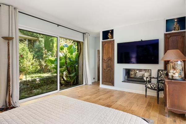 Villa de charme avec patio et piscine au cœur de La Colle-sur-Loup