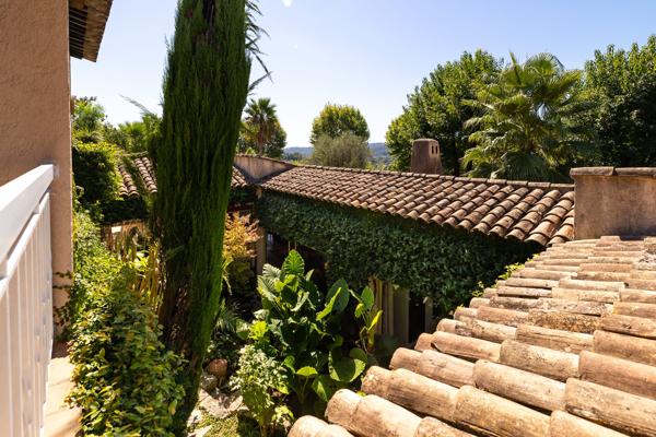Villa de charme avec patio et piscine au cœur de La Colle-sur-Loup