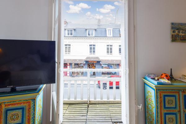 Deauville entre Gare SNCF et Place Morny - Appartement en triplex - 80,17 m2 carrez - 3 chambres - Balcon -