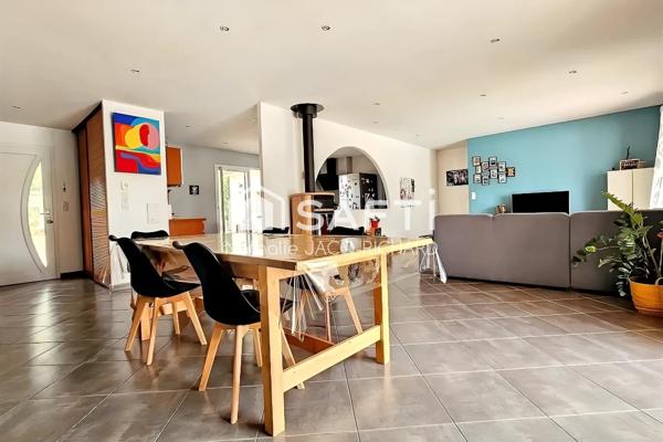 CONTEMPORAINE 150 m² hab, 4chs, bureau, piscine, terrain 2127 m