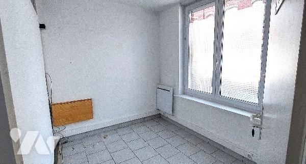 Locaux professionnels (Cabinet dentaire) - 127 000 €