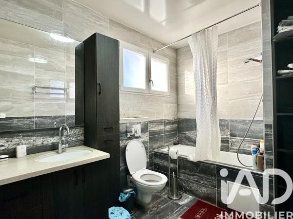 Maison à vendre 8 pièces 161 m² Villeneuve-le-Roi