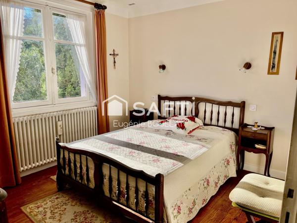 Maison Bordagain avec piscine et terrain- fort potentiel