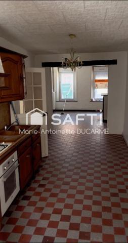 JOLIE DE MAISON DE VILLE