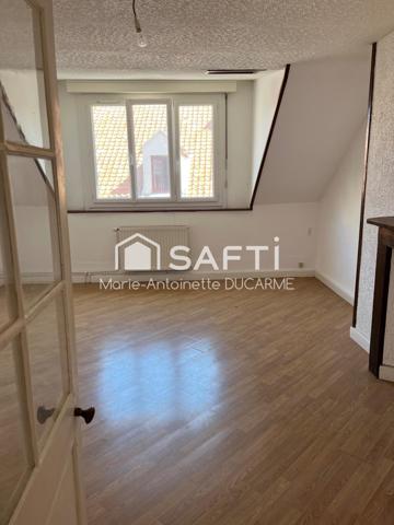 JOLIE DE MAISON DE VILLE