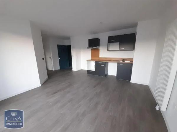 Appartement à louer 3 pièces 56.96m² Tours (37100)
