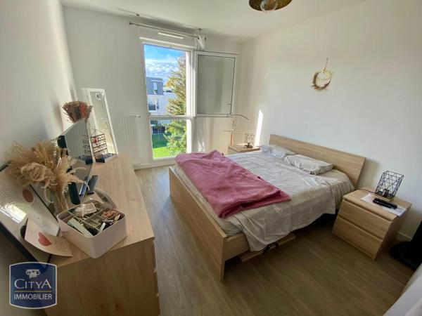 Appartement à louer 3 pièces 56.96m² Tours (37100)