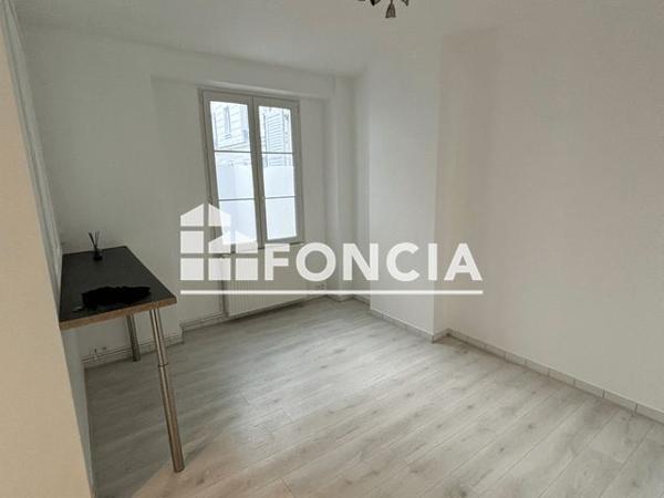 Location Appartement 2 pièces 47.58 m² - 26 RUE VERGNIAUD Levallois Perret 92300