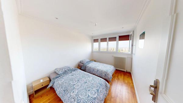 Appartement Montreuil 4 pièce(s) 65.92 m2