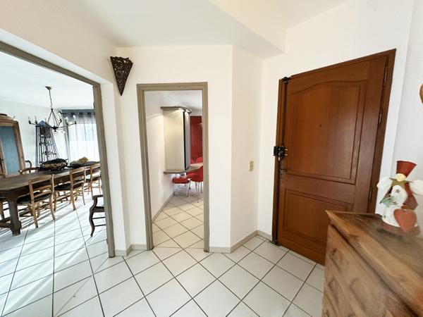 Bellegarde (30127) Superbe Villa sur les hauteurs avec une belle vue au calme