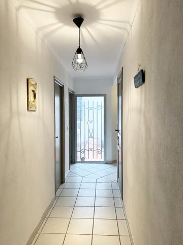 Bellegarde (30127) Superbe Villa sur les hauteurs avec une belle vue au calme