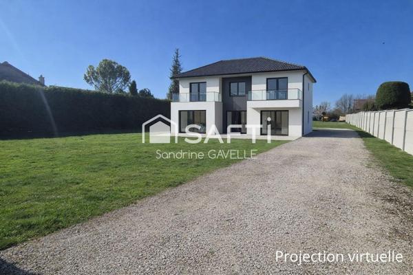 Terrain à bâtir plat et clôturé sur 3 cotés