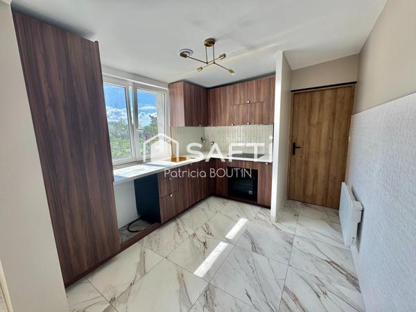 MAISON DE VILLE 2 CHAMBRES, GARAGE PROCHE CENTRE VILLE DE NIORT !