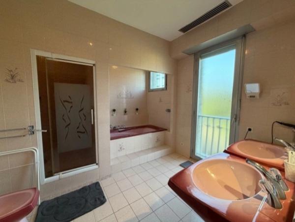 Maison bourgeoise, 7 chambres, piscine et parc arboré