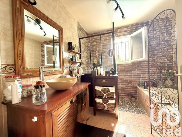 Maison 5 pièces de 106 m² à Buxerolles (86180)