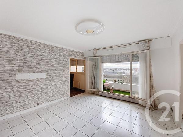 Appartement F4 à vendre  4 pièces - 78,43 m2 ST DENIS - 93