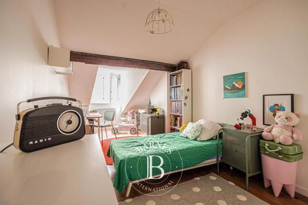 Orléans, Maison de ville 4 Chambres -  144 m² à vendre