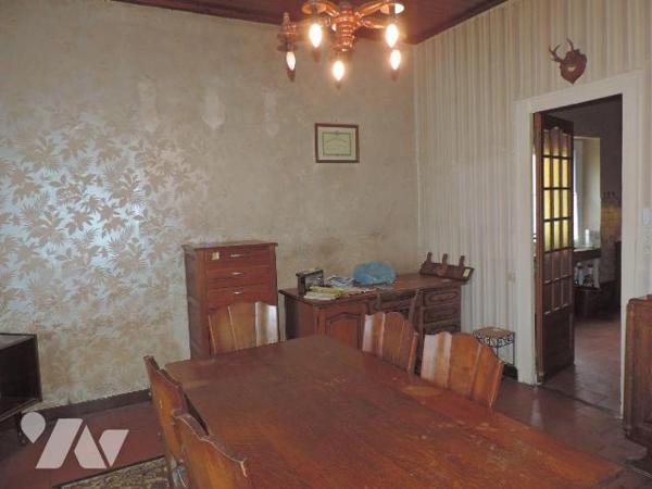 Maison à Vendre à Mayet (72360) en Sarthe (72)
Mise au marché
Maison de bourg  comprenant : 
...