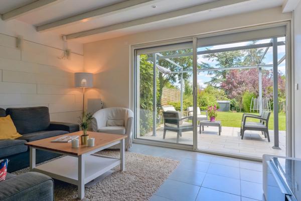 Charbonnières-les-Bains – Maison de ville d'environ 125 m² avec 3 chambres - Terrain de 646 m²