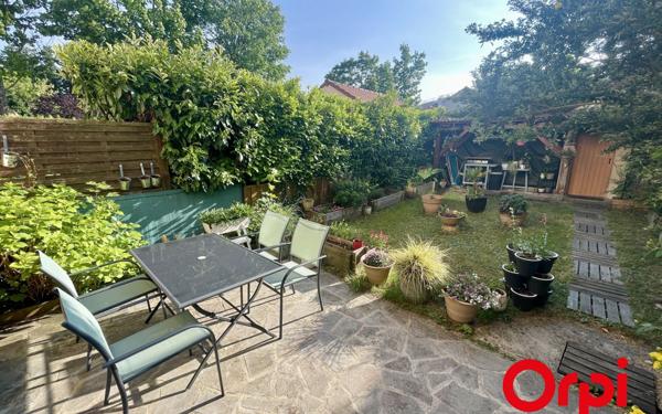 Maison à vendre    6 pièces • 125 m2 Montigny-le-Bretonneux