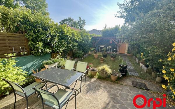 Maison à vendre    6 pièces • 125 m2 Montigny-le-Bretonneux