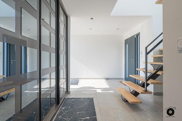 A VENDRE Maison à Saint-Barthélemy-d'Anjou limite Angers 202 m² de 7 pièces !