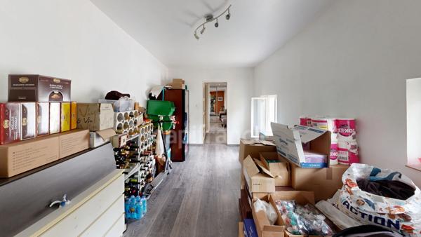 Secteur Quai du Rhône- maison individuelle rénovée 6P de 157,30 m² - confort et volumes - piscine