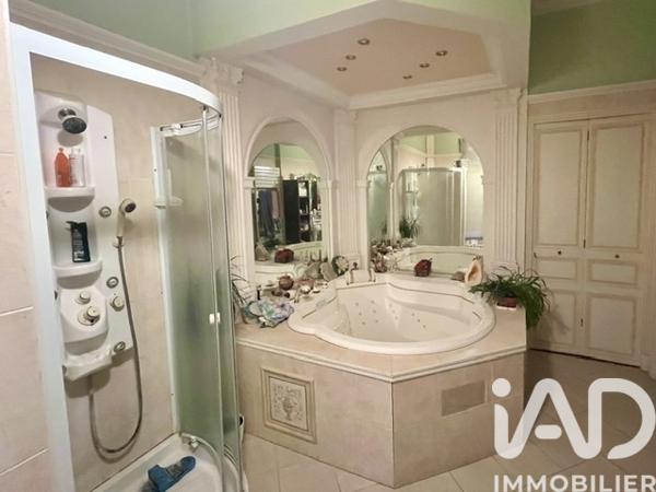 Maison à vendre 12 pièces 336 m² Montval-sur-Loir