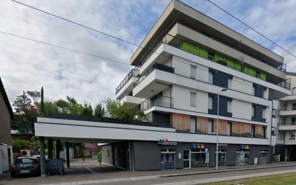 Stationnement à louer    13,58 m2 Gaillard