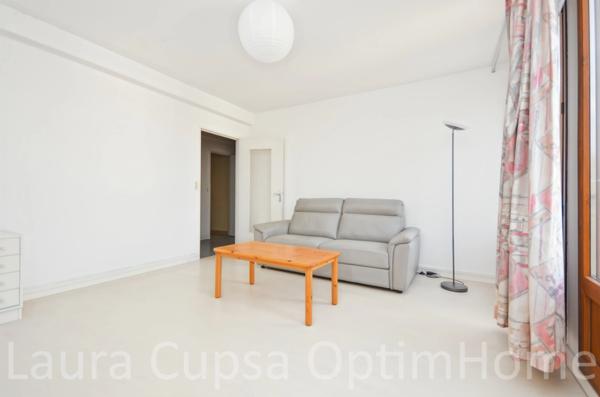 FRESNES - 3 PIECES - 61,76 m² - DERNIER ETAGE - BALCON, CAVE ET PARKING. EN OPTION UN BOX.