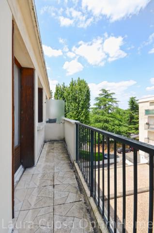 FRESNES - 3 PIECES - 61,76 m² - DERNIER ETAGE - BALCON, CAVE ET PARKING. EN OPTION UN BOX.