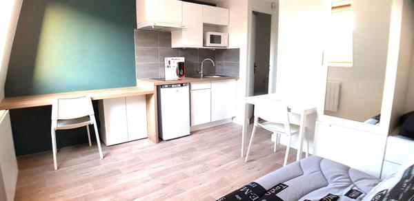 Studio en parfait état loué meublé