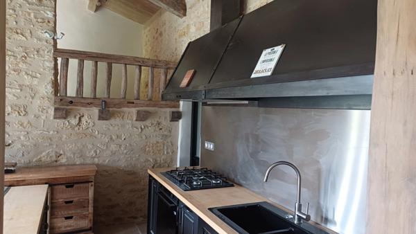 Propriete à vendre 7 pièces à 17 minutes de l'entrée de Périgueux.