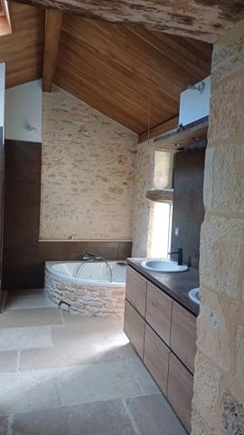 Propriete à vendre 7 pièces à 17 minutes de l'entrée de Périgueux.