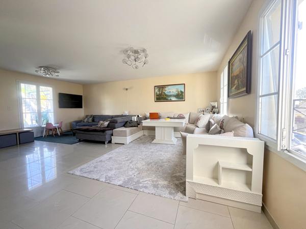 Maison 148 m² ? Suite parentale ? Double garage ? Superbe pièce de vie