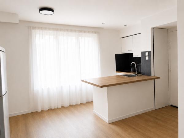 Immeuble
        
        - 223 m² Exclusivité 682 500 € *
