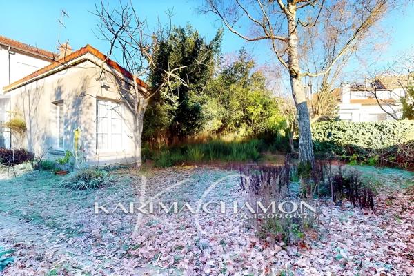 Maison
         5 pièces
        - 130 m² Exclusivité 450 000 € *