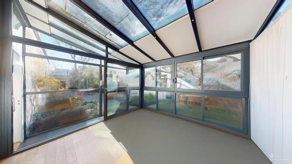 Maison
         5 pièces
        - 130 m² Exclusivité 450 000 € *