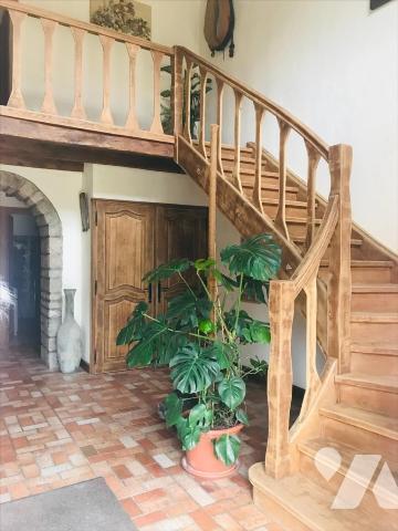 Magnifique Maison de caractère sur 6 hectares de terrain avec un étang et de la forêt.