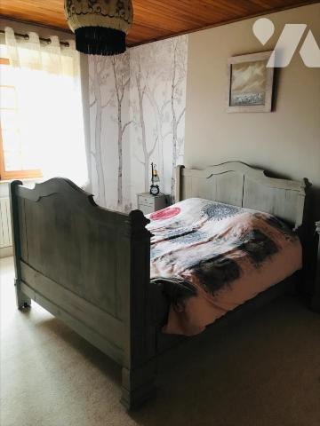 Magnifique Maison de caractère sur 6 hectares de terrain avec un étang et de la forêt.