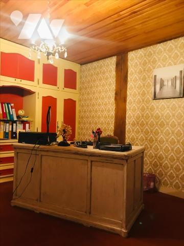 Magnifique Maison de caractère sur 6 hectares de terrain avec un étang et de la forêt.