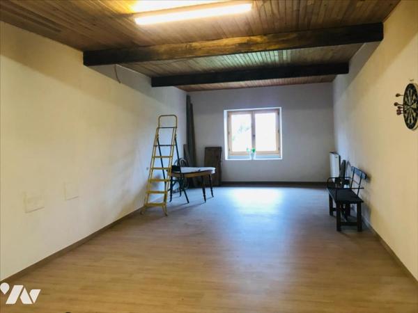 Magnifique Maison de caractère sur 6 hectares de terrain avec un étang et de la forêt.