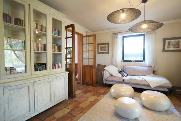 Maison à vendre 6 pièces de 320 m²