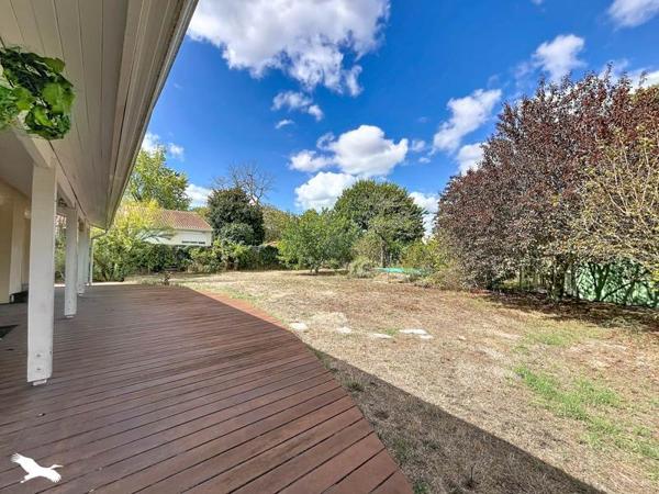 Maison 389 610 € Léognan 3 p 96 m² DPE D