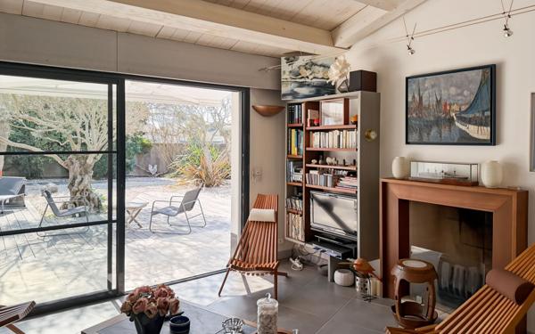 Maison à vendre    5 pièces •  Le Bois-Plage-en-Ré